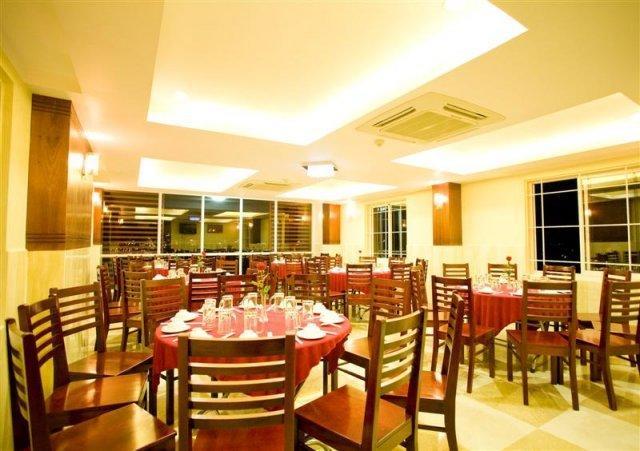 Ngoc Hong Hotel Нячанг Екстер'єр фото